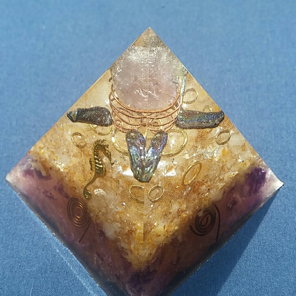 Orgonite pyramid - Picture 2 of 3